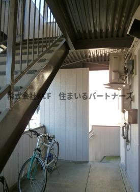 コーポシングルのエントランス|毎日通るエントランスはこのようになっています