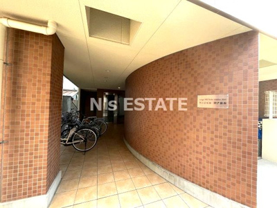 【エントランス】 | ラージヒル神戸駅西