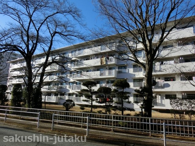 花見川団地の外観|花見川団地　人気の１階部分　内装リニューアル住宅　