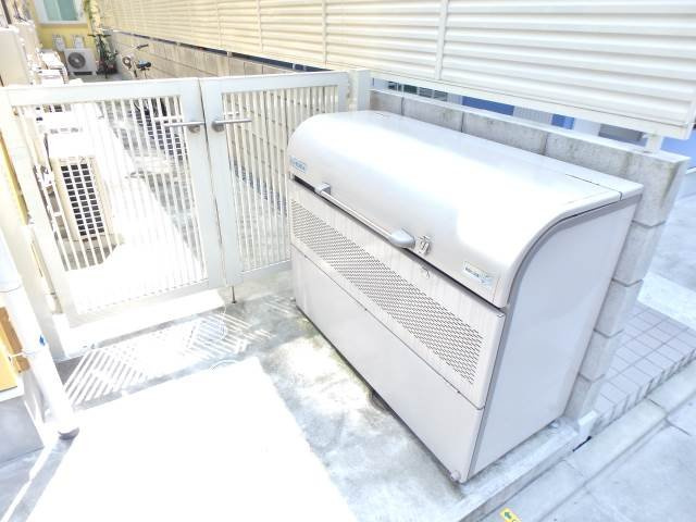 フェリスカロルのその他共用部分|共用ごみ置き場