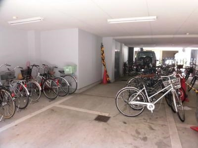 CasaFelice（カーサフェリーチェ）の駐車場|駐輪場