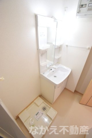 【洗面所】 | ゆったりとスペースのある洗面所