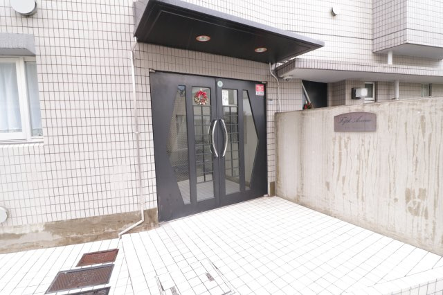 【エントランス】