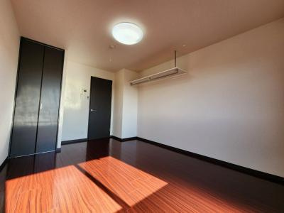 フラッティ花園ミンクの子供部屋|洋室