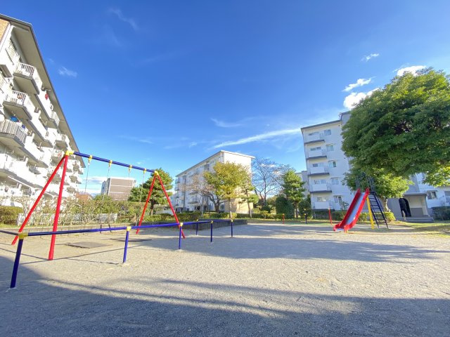 小さなお子様におすすめの敷地内遊び場★