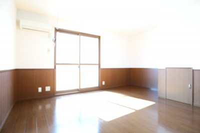 【居間・リビング】 | ヴィレッジコートB