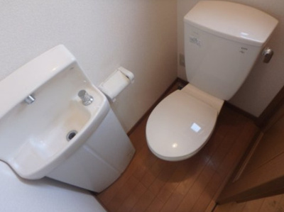  | コーポラスM