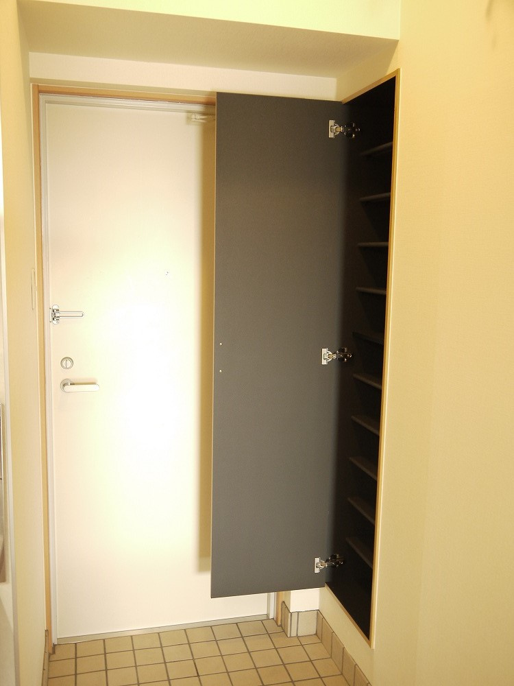 シンフォニー利平治上浜の玄関