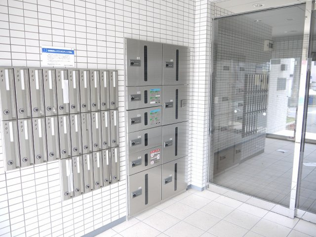 シンフォニー利平治上浜のエントランス