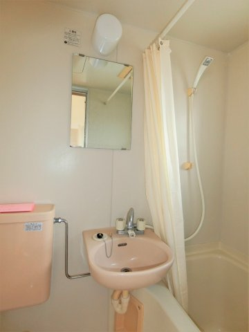 グランディハイツ茂原Cの浴室