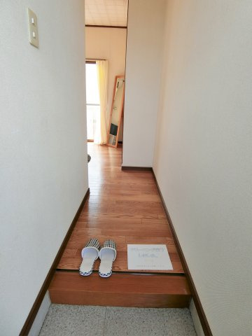 グランディハイツ茂原Cの玄関