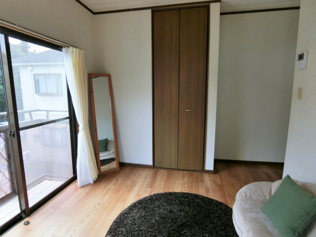 グランディハイツ茂原Cの居間・リビング