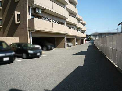 【駐車場】 | ロイヤルシャトー新宮苑