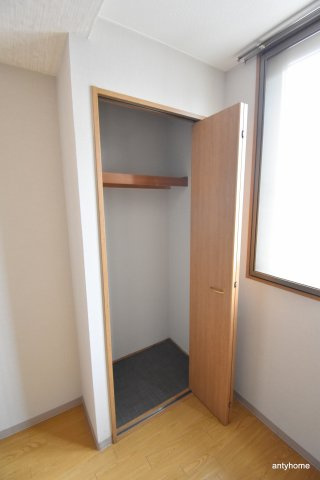 ヴィエントフレスコ　仲介手数料無料の収納