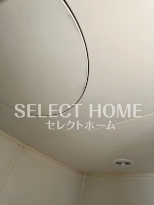  | セラヴィ坂崎 | 
