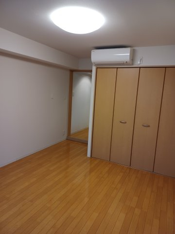 ＶＩＮＧＴ　ＥＴ　ＵＮ　Ⅱの洋室