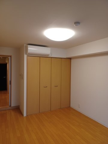 ＶＩＮＧＴ　ＥＴ　ＵＮ　Ⅱの洋室