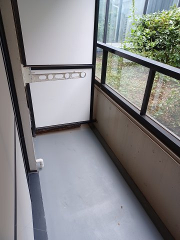 ＶＩＮＧＴ　ＥＴ　ＵＮ　Ⅱのバルコニー