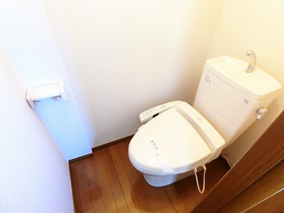 【トイレ】 | 吉沢第二ビル | トイレは温水洗浄便座付き♪人気のバストイレ別です♪トイレが独立していると使いやすいですよね☆