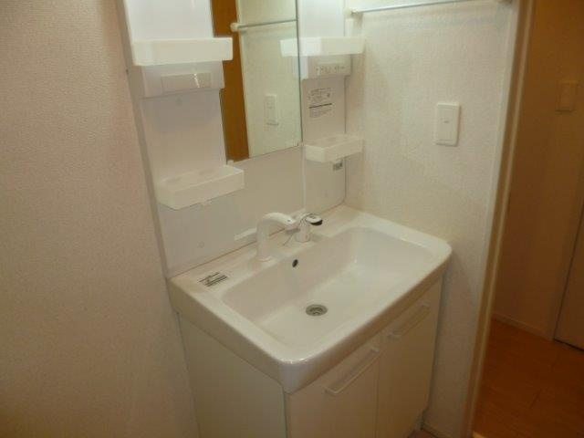 ヌーベルアンジュ２の独立洗面台|シャンプードレッサー