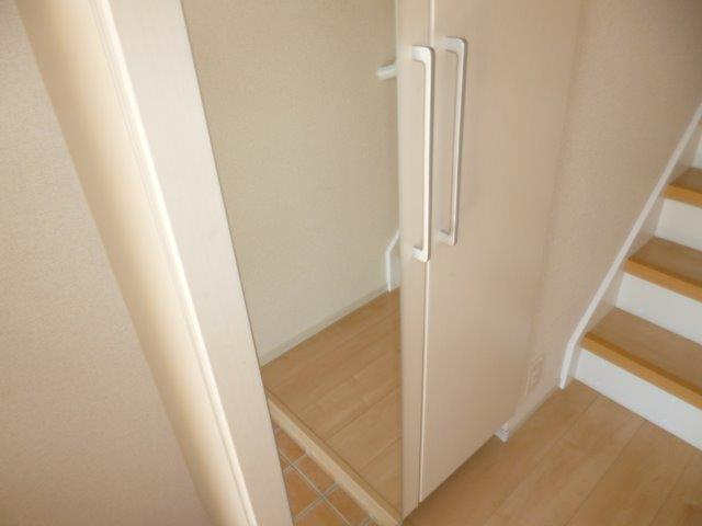 ヌーベルアンジュ２のトイレ|トイレ棚