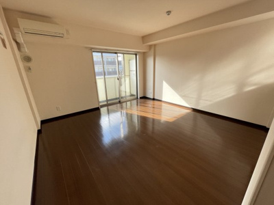 【洋室】 | Green Hill Residence