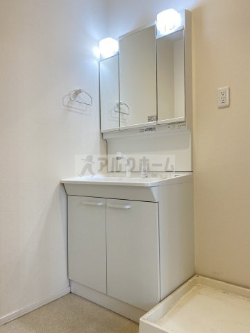 メゾンルシェルの独立洗面台