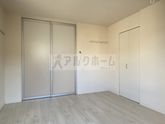 メゾンルシェルの洋室