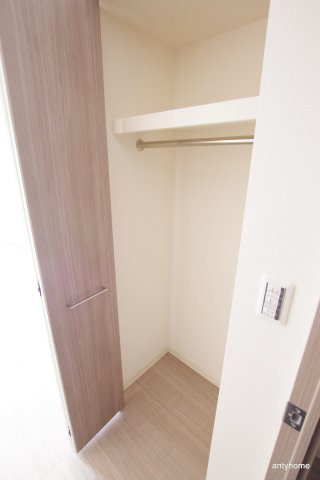 PHOENIX新大阪　仲介手数料無料の収納