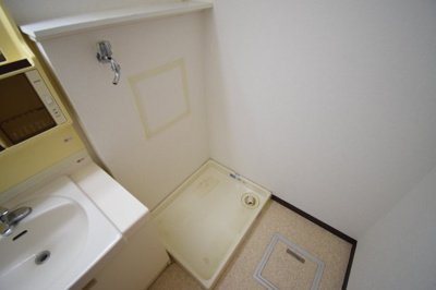 【内装】 | 前原町マンション | 洗濯機置場