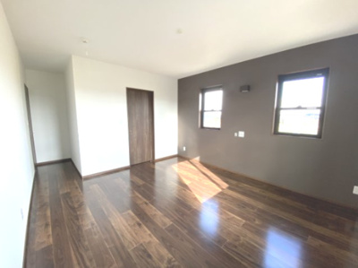 【洋室】 | 美里町阿那志 中古住宅 | ２F洋室
現地