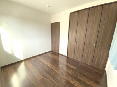 【洋室】 | 美里町阿那志 中古住宅 | ２F洋室
現地