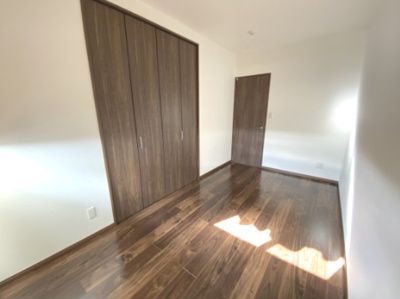 【洋室】 | 美里町阿那志 中古住宅 | ２F洋室
現地