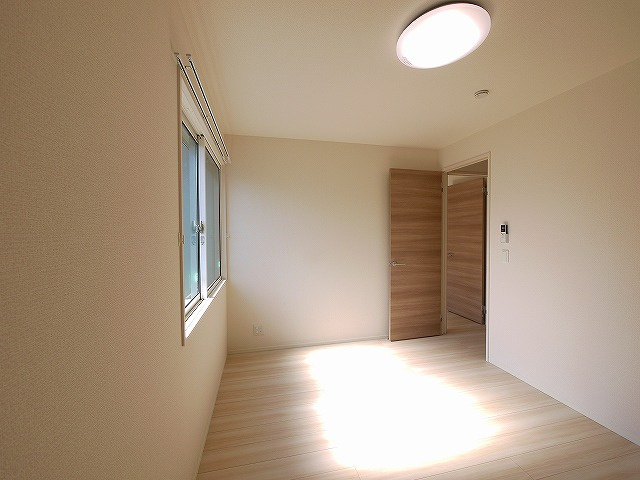 ディンプルの洋室|内装です