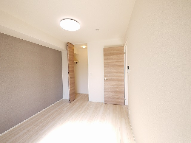 ディンプルの寝室|落ち着いて過ごせるお部屋なので、寝室にいかがでしょうか
