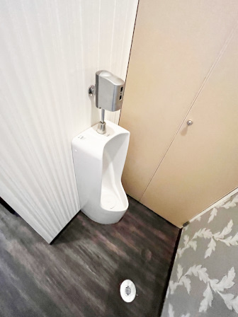 龍禅寺町貸店舗のトイレ