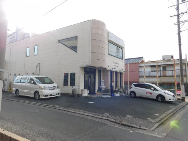 龍禅寺町貸店舗の外観