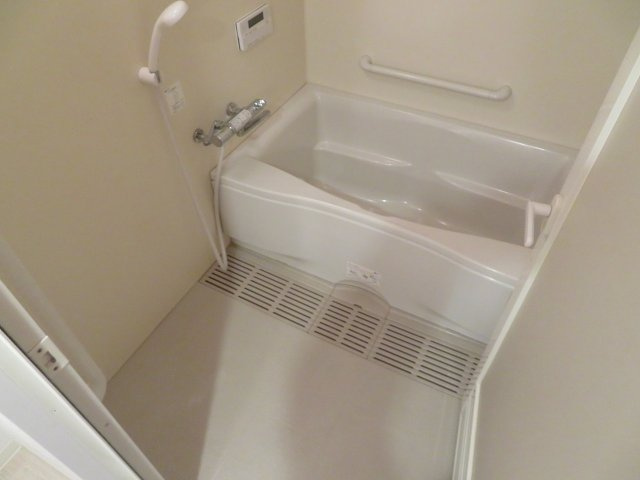 ファミーユ2002の浴室