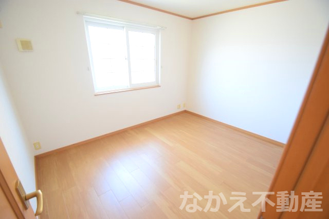 【寝室】 | 落ち着いて過ごせるお部屋なので、寝室にいかがでしょうか