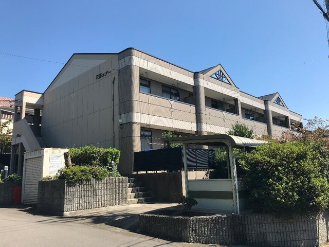 ベルエアーの外観