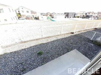 【庭】 | Gamuhne和迩 | 簡単な家庭菜園も楽しめるお庭です