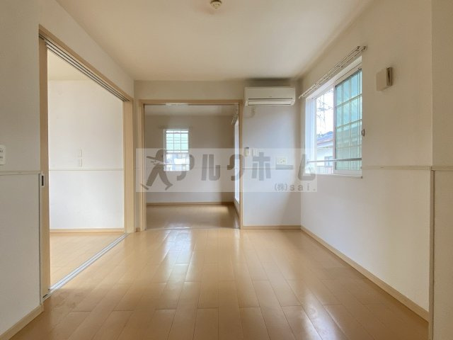 ディオーネ・ジエータ・サウスの居間・リビング