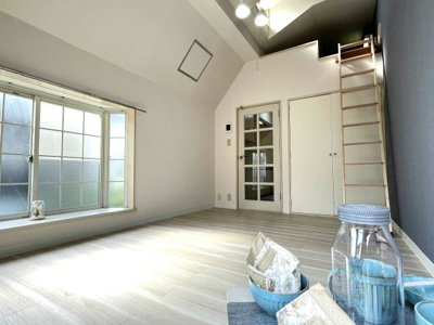 【居間・リビング】 | ユーズ・アークⅠ・Ⅱ | 室内の小物はイメージです