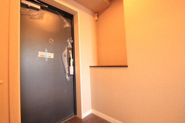 プレミアム菱屋西の玄関