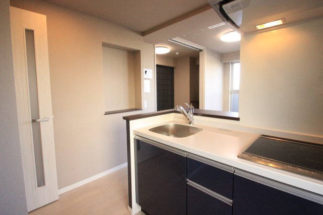 プレミアム菱屋西のキッチン