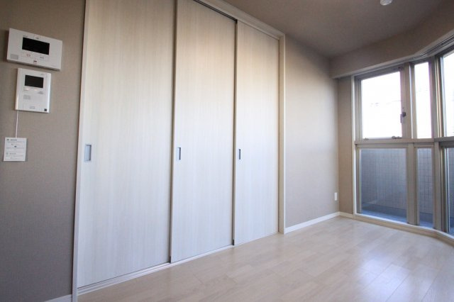 プレミアム菱屋西の居間・リビング