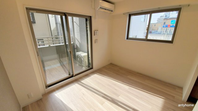 パークフラッツ東三国　仲介手数料無料の寝室