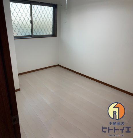 広川426ガーデンシティの洋室|明るい洋室です