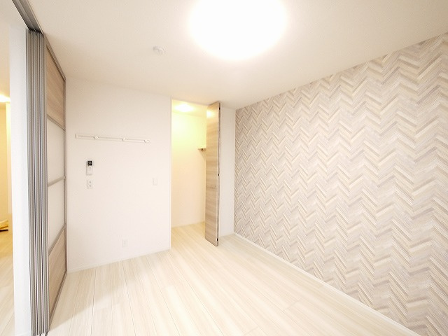 レジデンス天理　五番街の内装|使い勝手のいい洋室です