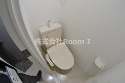 【トイレ】 | プリマヴェーラ南森町 | 清潔感のあるトイレです